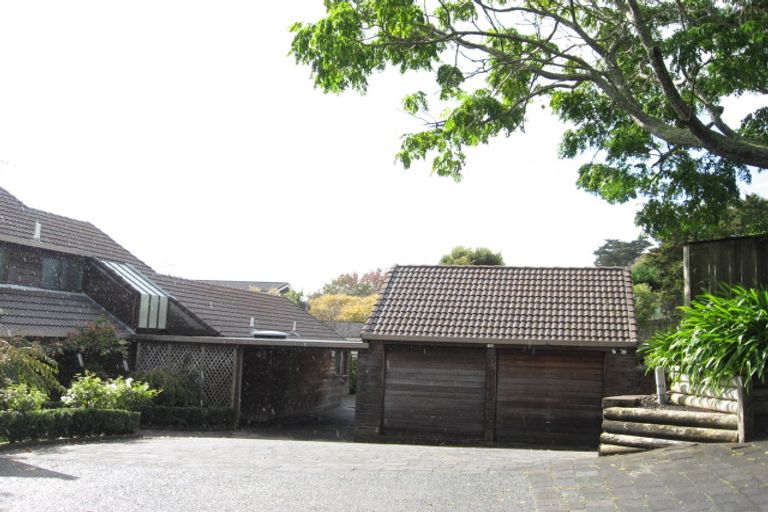 Photo of property in 13a Mcmillan Place, Mellons Bay, Auckland, 2014