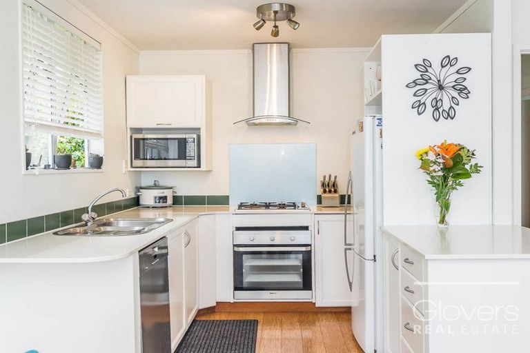 Photo of property in 2/36 Newington Road, Henderson, Auckland, 0612