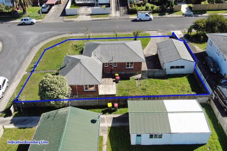 Photo of property in 2 Belgrave Place, Papakura, 2110