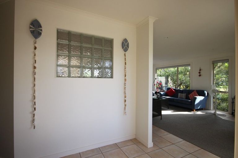Photo of property in 9 Winderton Way, Pauanui, Hikuai, 3579