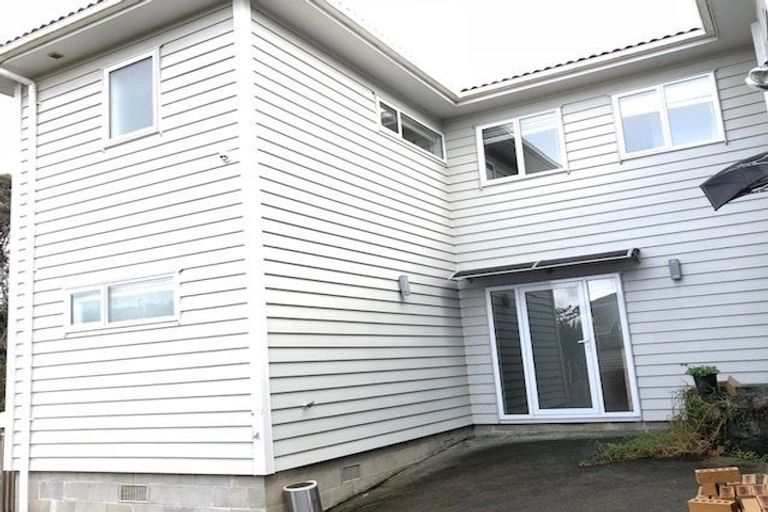 Photo of property in 19 Cheval Drive, Totara Vale, Auckland, 0629