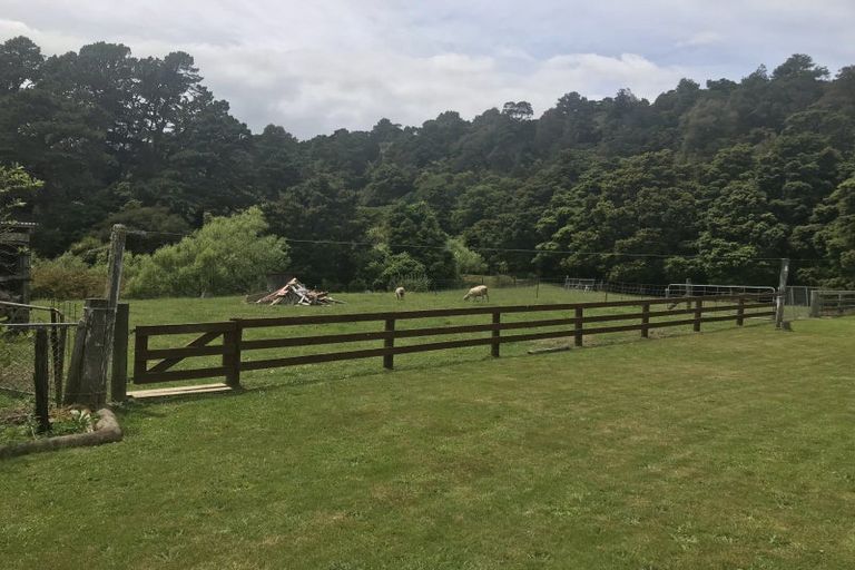 Photo of property in 16 Whio Street, Pongaroa, 4991