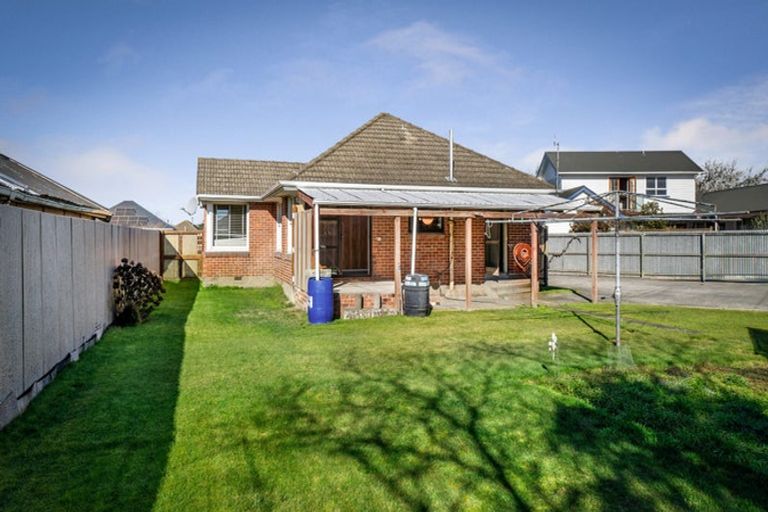 Photo of property in 16 Ngata Place, Hei Hei, Christchurch, 8042