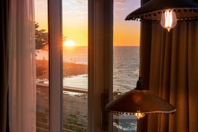 Photo of property in 16 Pa Road, Pukerua Bay, 5026