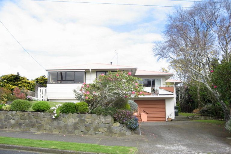 Photo of property in 16 Belair Avenue, Blagdon, New Plymouth, 4310