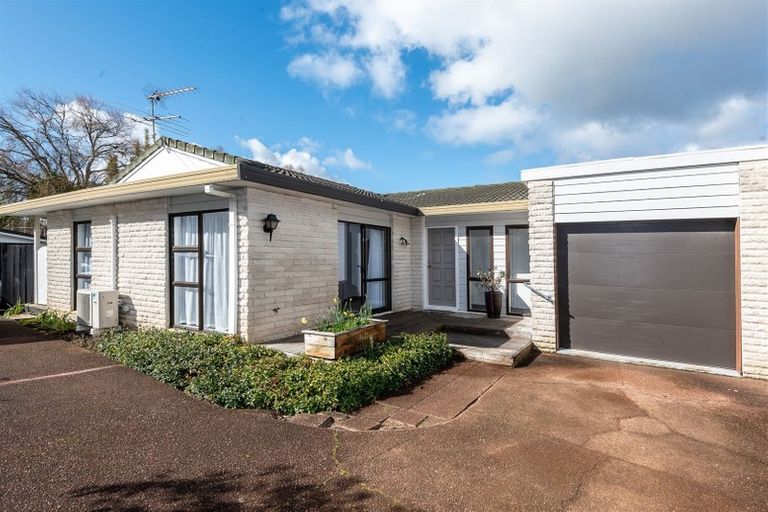 Photo of property in 2/230 Bucklands Beach Road, Bucklands Beach, Auckland, 2012