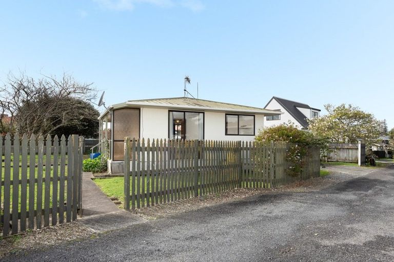 Photo of property in 5 Greenpark Way, Greerton, Tauranga, 3112