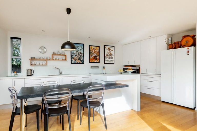 Photo of property in 104 Maxwell Road, Blenheim, 7201