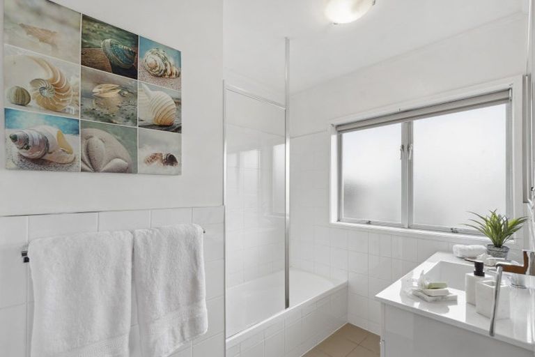 Photo of property in 73 Elliot Street, Pahurehure, Papakura, 2113