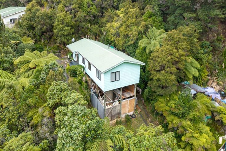 Photo of property in 44 Ngahere Street, Stokes Valley, Lower Hutt, 5019