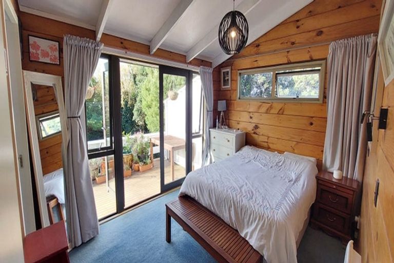 Photo of property in 7 Dundee Place, Crofton Downs, Wellington, 6035