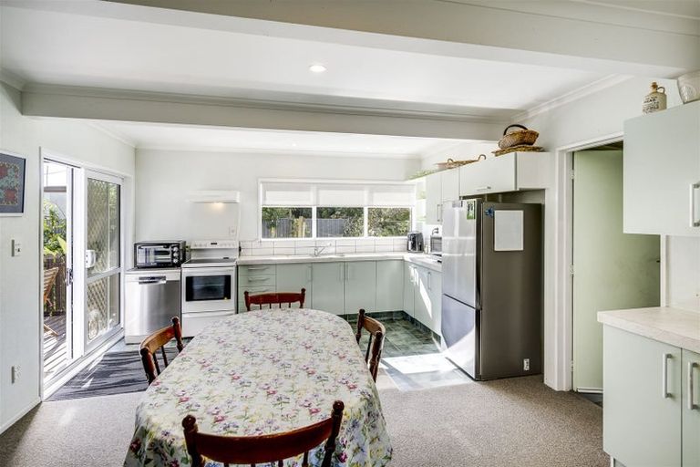 Photo of property in 18 Plunket Street, Tamatea, Napier, 4112