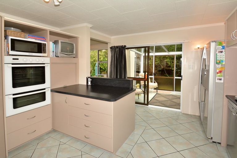 Photo of property in 1 Motu Street, Saint Clair, Dunedin, 9012