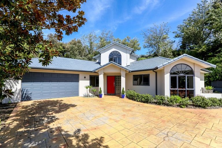 Photo of property in 3 Park View, Ferndale, New Plymouth, 4310