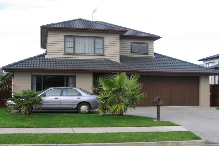 Photo of property in 32 Baltersan Drive, Flat Bush, Auckland, 2016