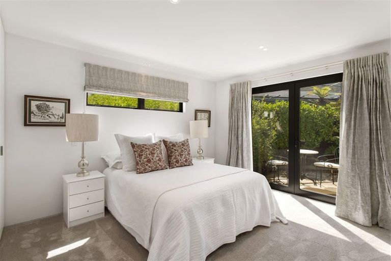 Photo of property in 27 Fendalton Road, Fendalton, Christchurch, 8014