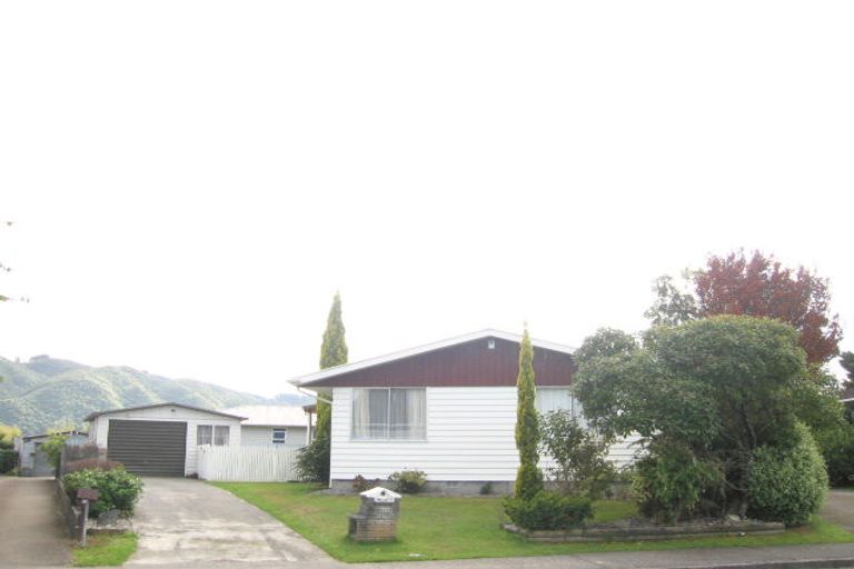 Photo of property in 125 Clouston Park Road, Clouston Park, Upper Hutt, 5018