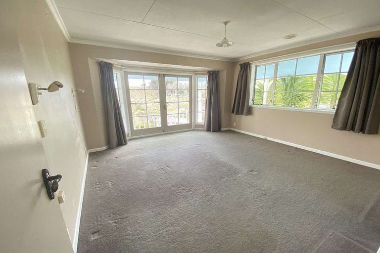 Photo of property in 89c Poplar Grove, Whalers Gate, New Plymouth, 4310