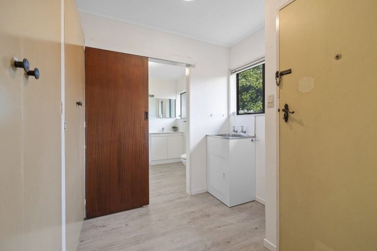 Photo of property in 4 Bethel Court, Milson, Palmerston North, 4414