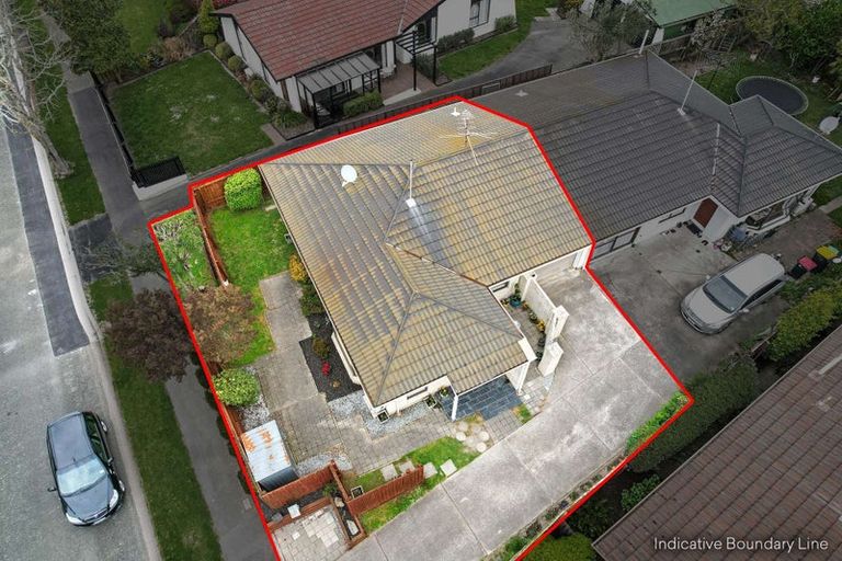 Photo of property in 1/37 Karnak Crescent, Russley, Christchurch, 8042
