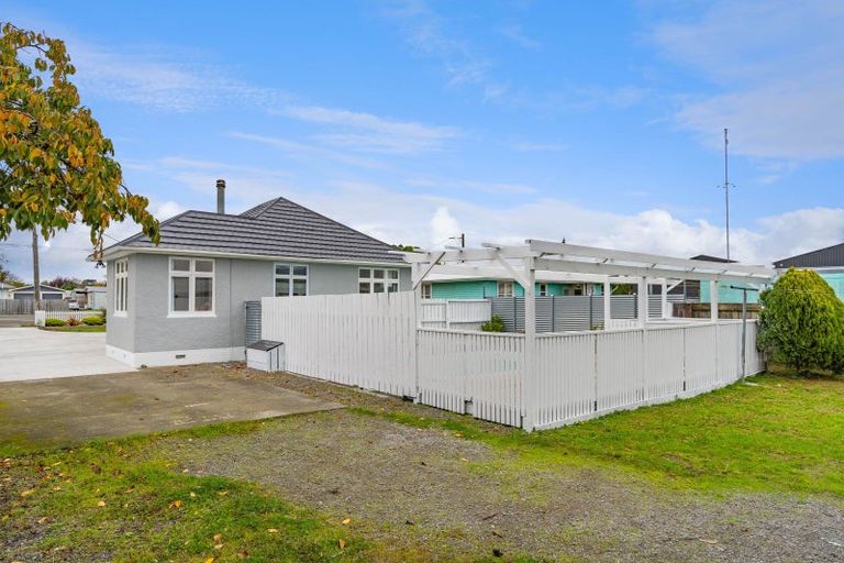 Photo of property in 382 High Street South, Carterton, 5713