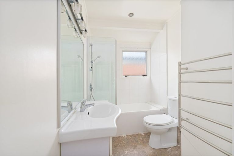 Photo of property in 4/77 Nile Road, Milford, Auckland, 0620