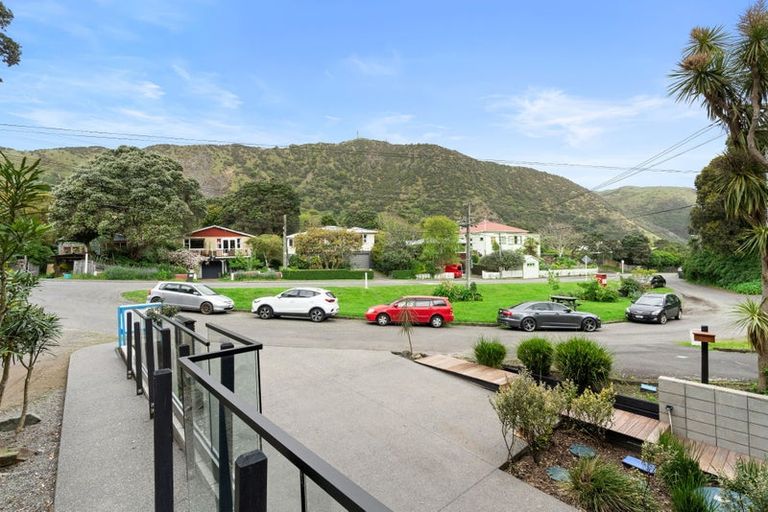 Photo of property in 69 Wellington Road, Paekakariki, 5034