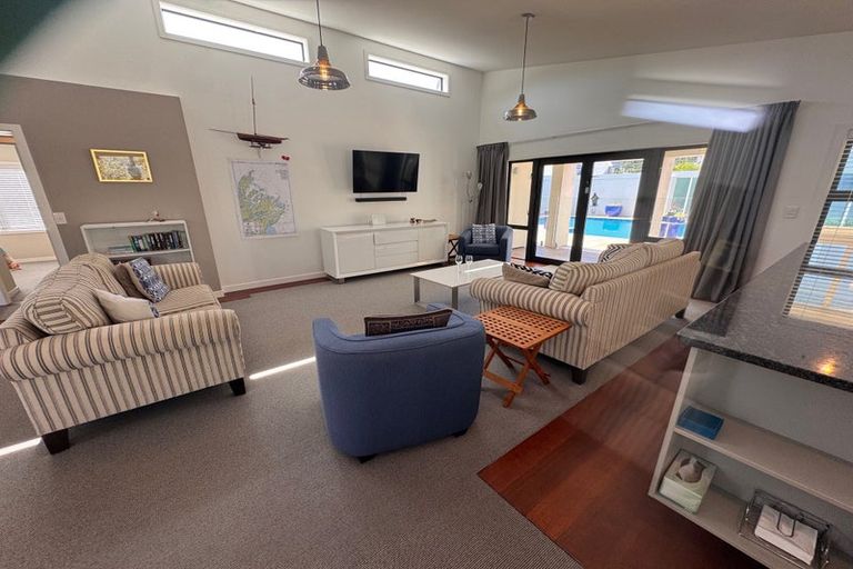 Photo of property in 29 Beach Road, Waikawa, Picton, 7220