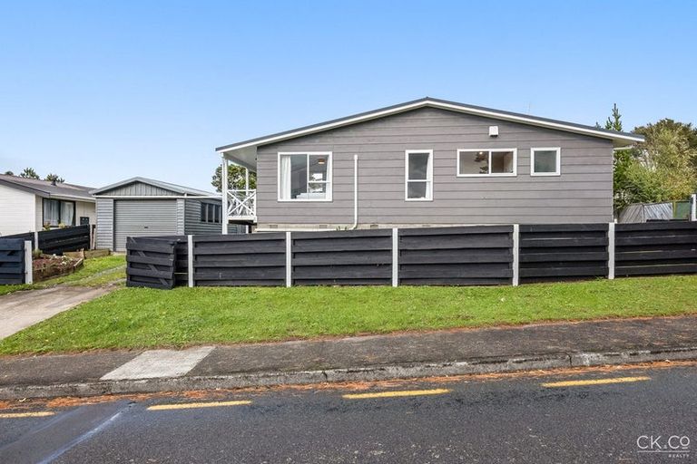 Photo of property in 79a-b Park Road, Belmont, Lower Hutt, 5010