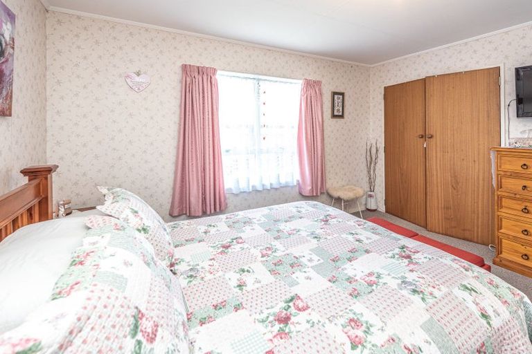 Photo of property in 15 Ward Street, Aramoho, Whanganui, 4500