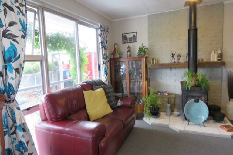 Photo of property in 53 Thomas Place, Foxton Beach, Foxton, 4815