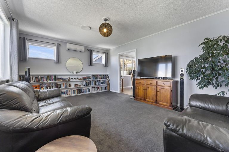 Photo of property in 3 Aberdeen Avenue, Takaro, Palmerston North, 4412