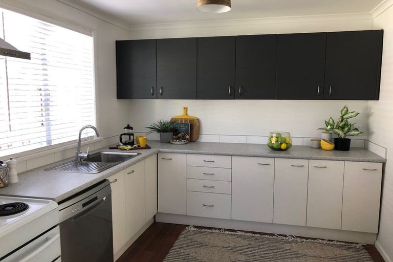 Photo of property in 7c Mclellan Street, Tawa, Wellington, 5028