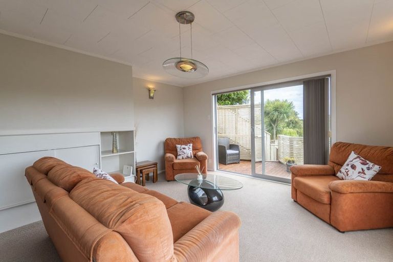 Photo of property in 63 Sea Vista Drive, Pukerua Bay, 5026