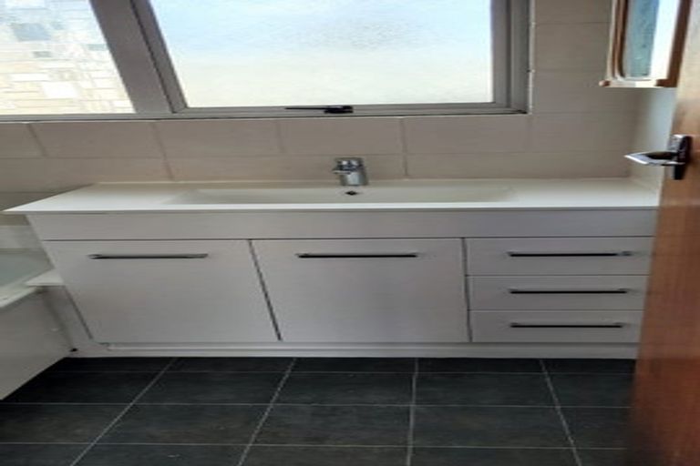 Photo of property in 24 Maire Street, Inglewood, 4330