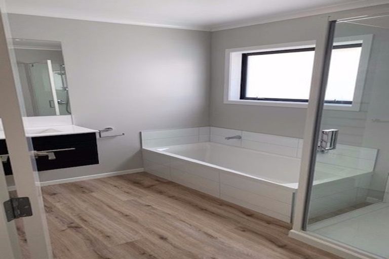 Photo of property in 28 Millhaven Place, Otaki, 5512