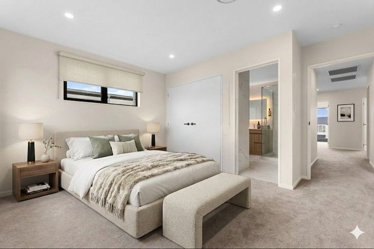 Photo of property in 12 Harbourside Parade, Hobsonville, 0616