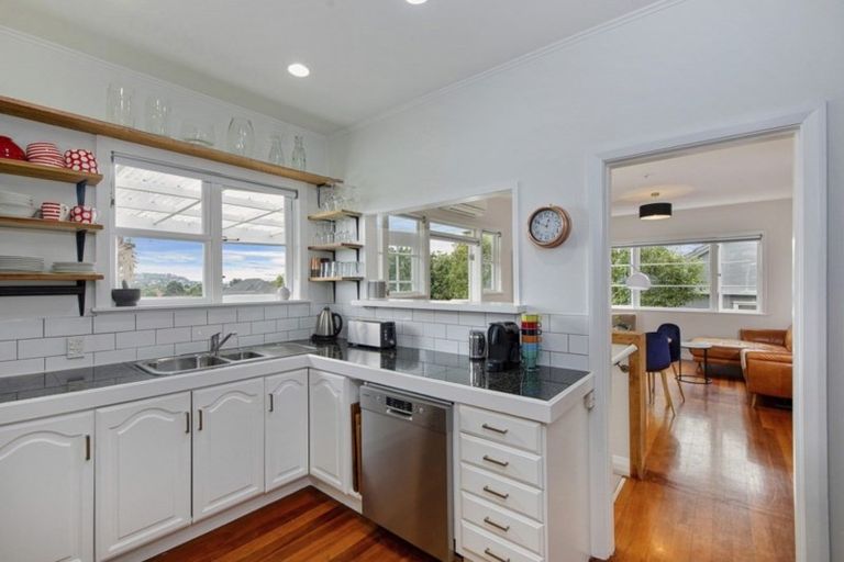 Photo of property in 42 Parau Street, Kaiti, Gisborne, 4010