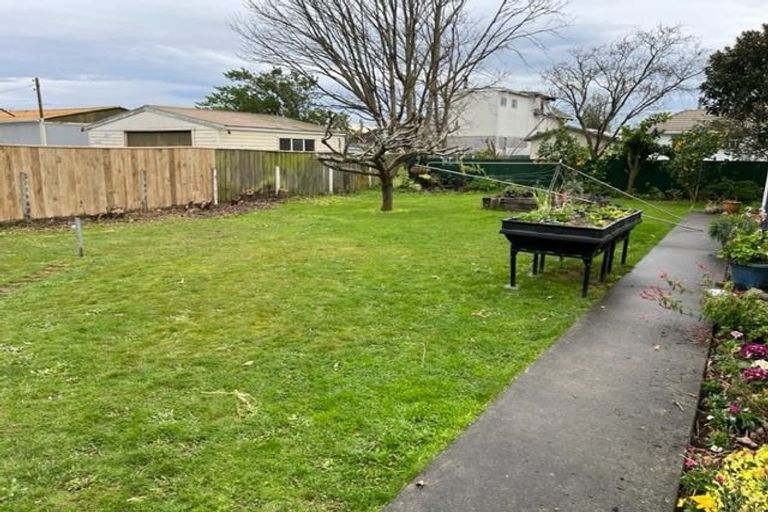 Photo of property in 34 Hannan Street, Levin, 5510