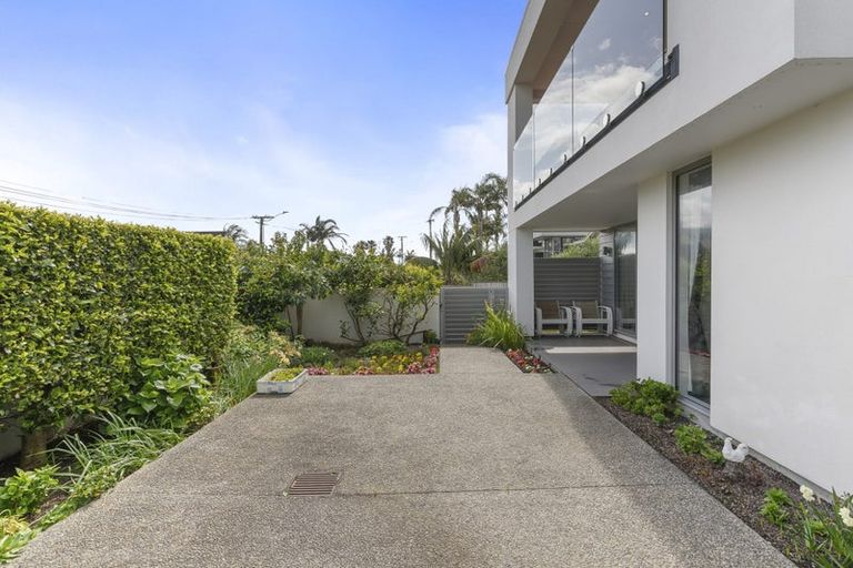 Photo of property in 38 Takutai Avenue, Bucklands Beach, Auckland, 2012