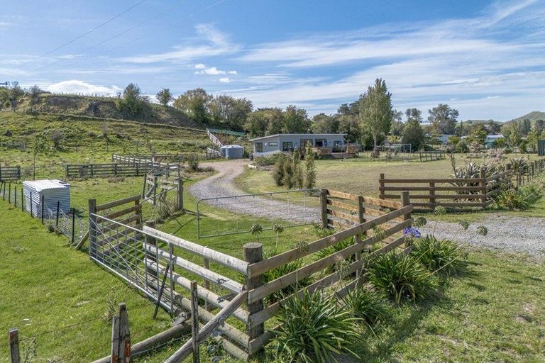Photo of property in 87 River Road, Otane, Waipawa, 4271