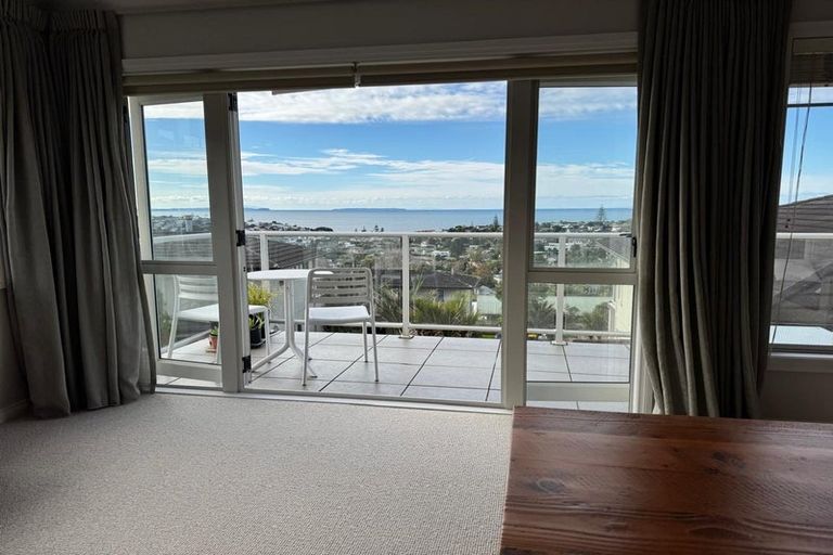 Photo of property in 235b East Coast Road, Mairangi Bay, Auckland, 0630