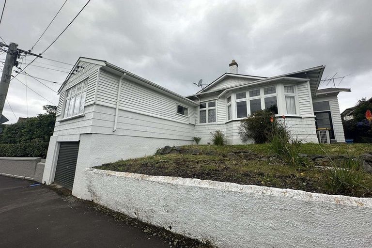 Photo of property in 16 Passmore Crescent, Maori Hill, Dunedin, 9010