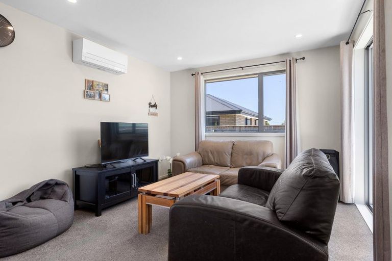 Photo of property in 6 Fagan Street, Sanson, 4817