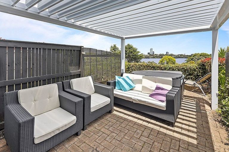 Photo of property in 8/72 Kitchener Road, Milford, Auckland, 0620