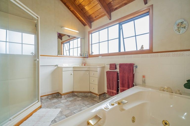 Photo of property in 131 Albert Street, Whitianga, 3510