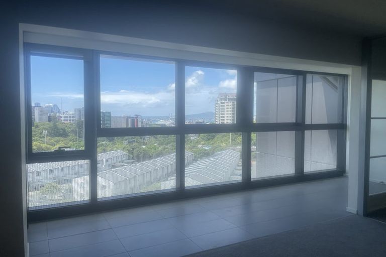 Photo of property in Luna Apartments, 6g/16 Burton Street, Grafton, Auckland, 1010
