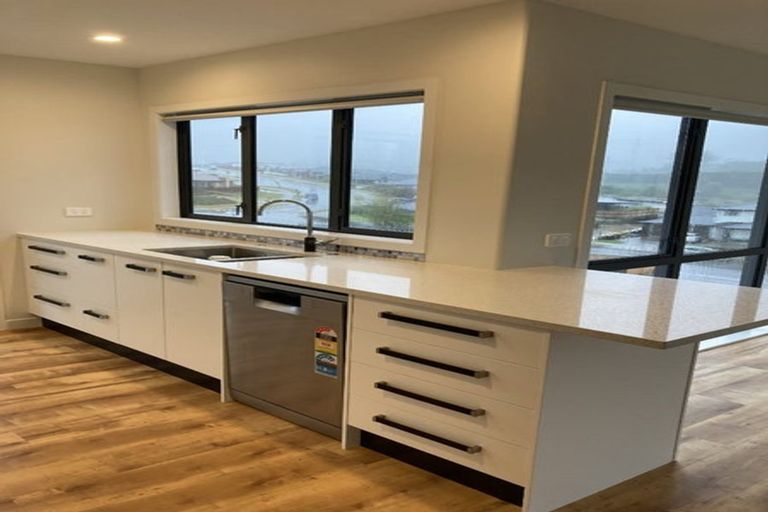 Photo of property in 5 Aneta Way, Pyes Pa, Tauranga, 3112