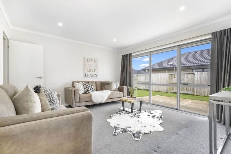 Photo of property in 17 Teatree Close, Huntington, Hamilton, 3210