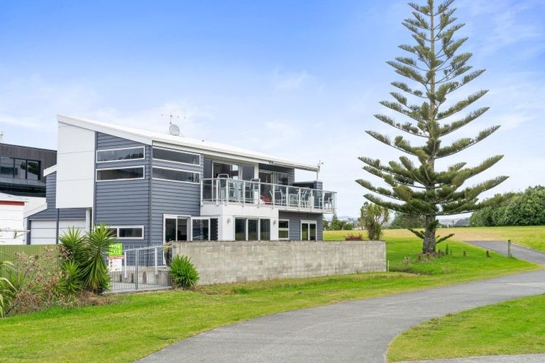 Photo of property in 623b Harbour View Road, Whangamata, 3620